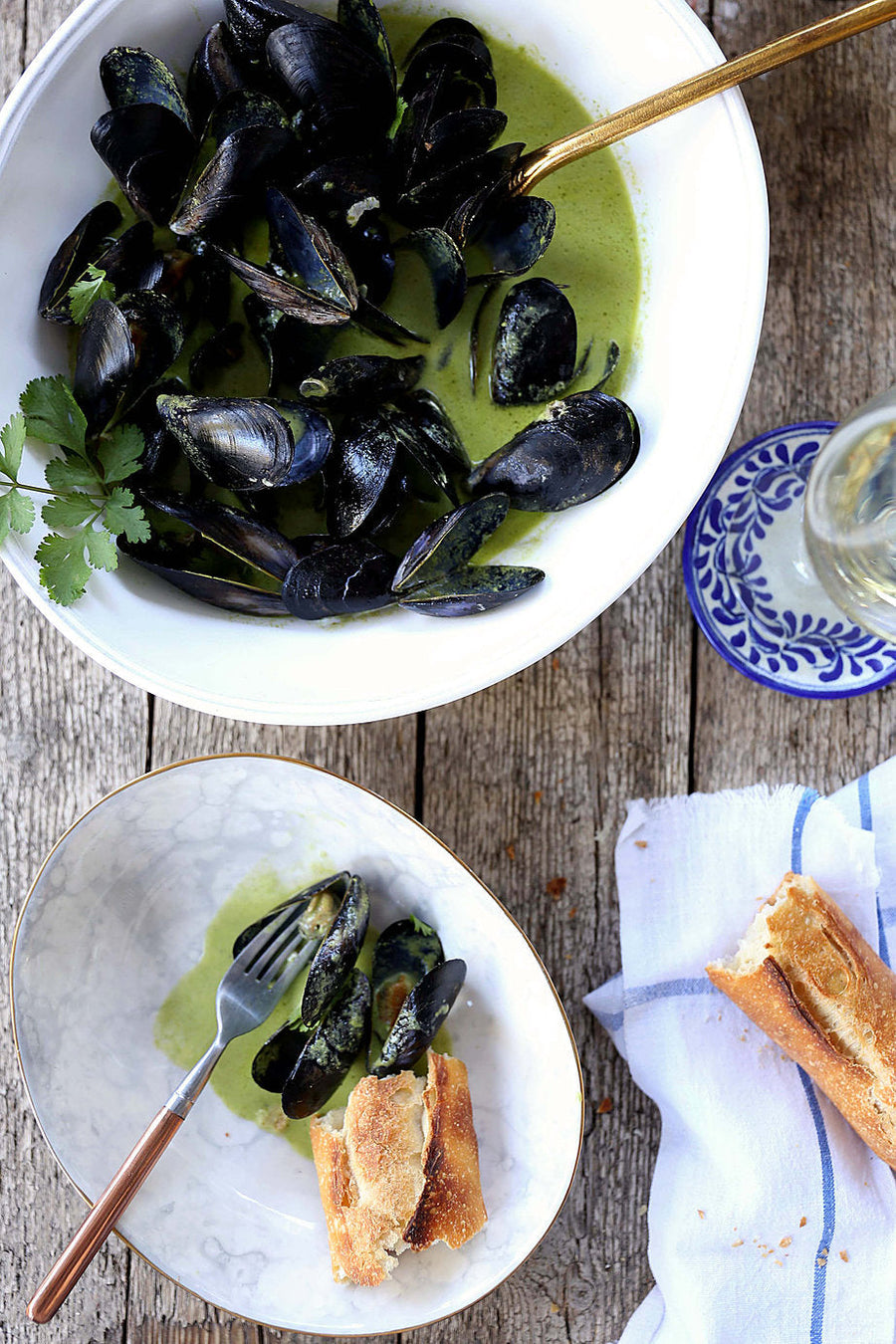 Steamed Mussels in Cilantro Cream
