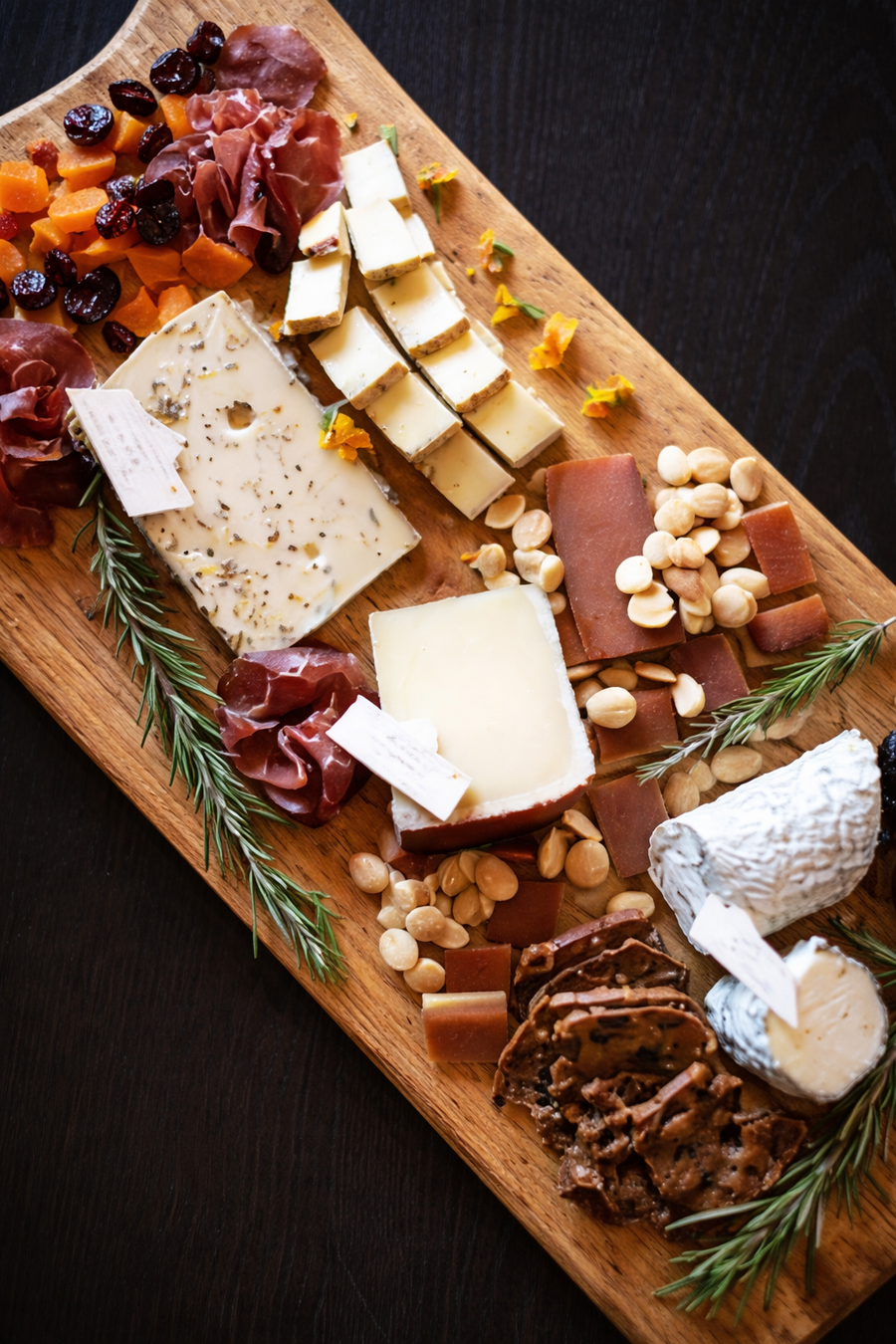 How to Create the Perfect Cheese Tray