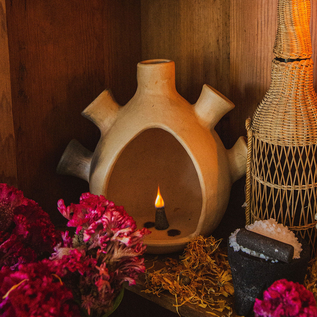 Mystic Box: Chimenea & Copal Incense Cones